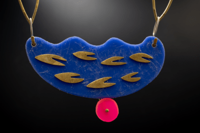 Bold, abstract shape contemporary modern art jewellery necklace pendant blue with brass chain and pink accent. Statement necklace - Image 2