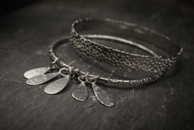 Gribbled Strand Narrow recycled silver Bangle with Teardrop charms - Image 6